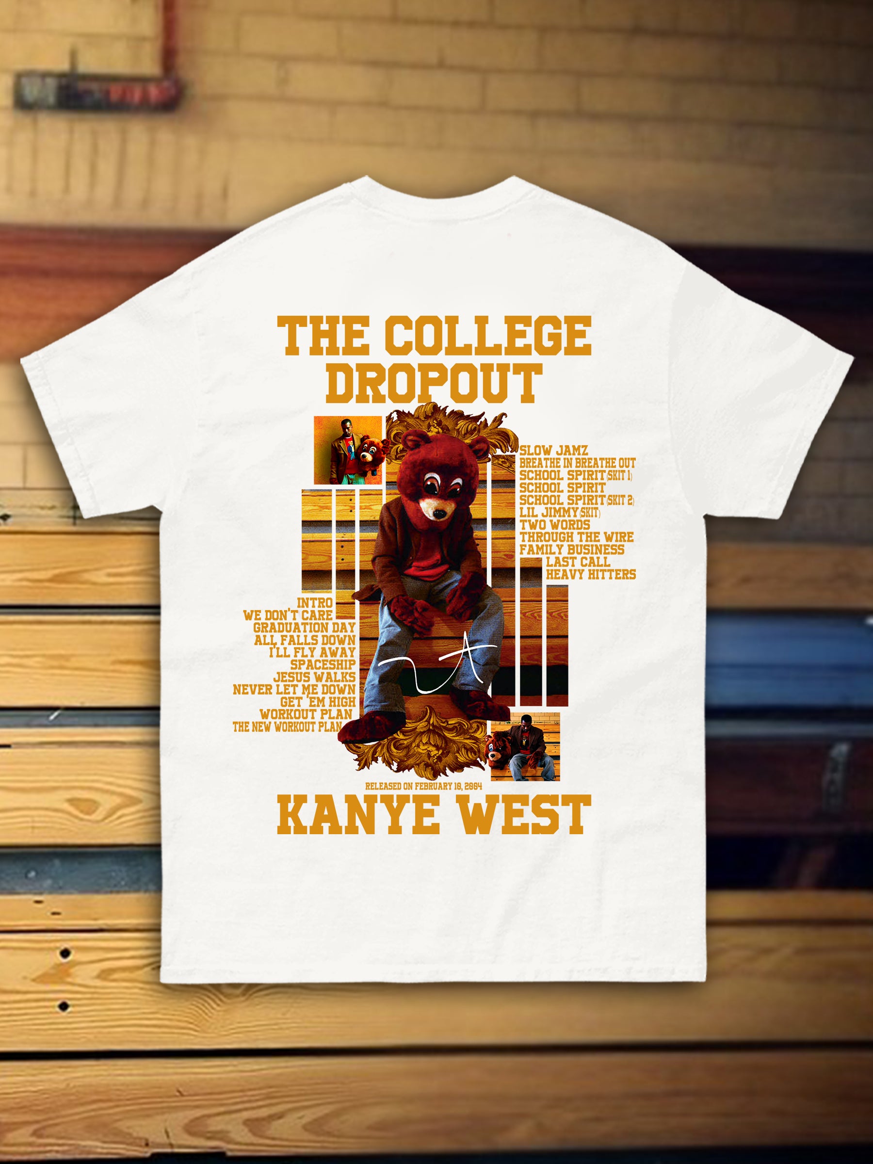 T-shirt THE COLLEGE DROPOUT - Introvrtee