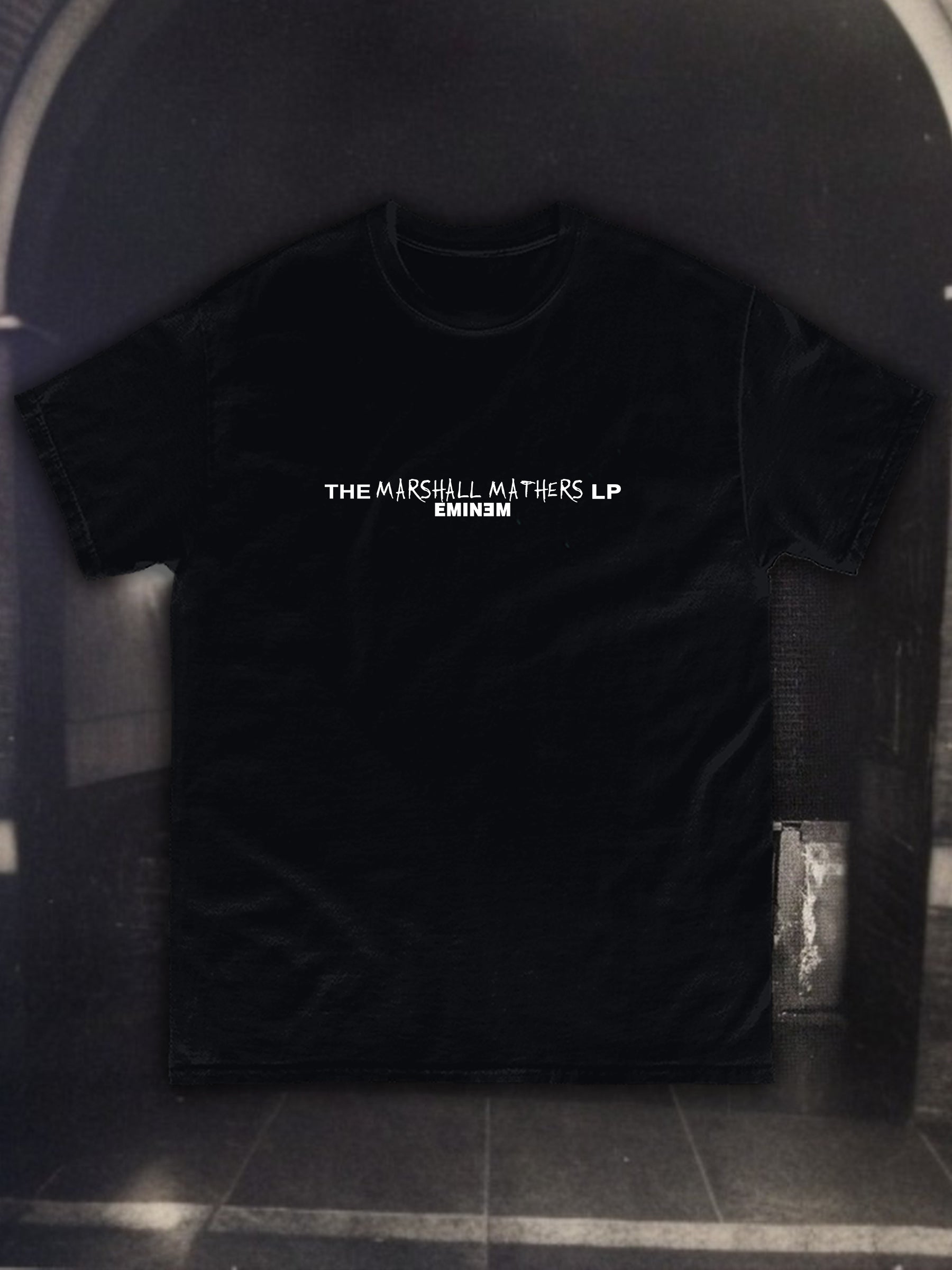 T-shirt THE MARSHALL MATHERS LP II - Introvrtee